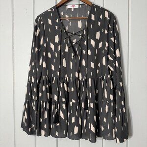 Buddy Love Boho Gray Pink Top Blouse Lace Up Front Flare‎ Bell Sleeves Size L